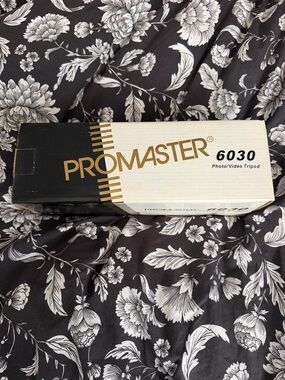 Vintage Promaster 6030 Photo/Video Tripod